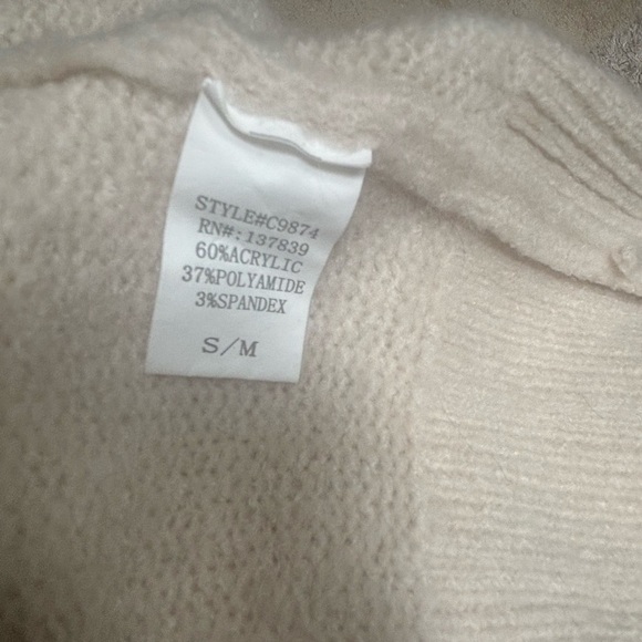 FABLE 🤍Cream Cable Knit Turtleneck Neck Oversized Dolman Sleeve Sweater Sz S-M - Picture 6 of 8